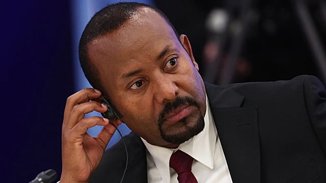 Crypto Markets in Focus: Ethiopia and Eritrea sever diplomatic ties as Tigray fighting intensifies Amid Shifting On-Chain Metrics