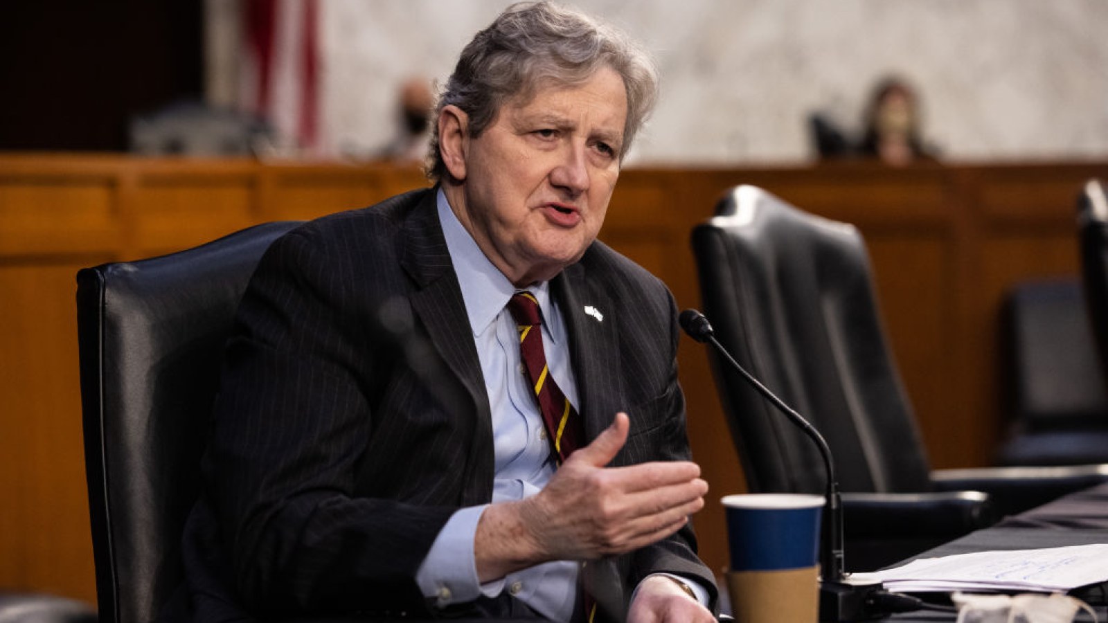 GOP Senator Warns: Ignoring Voters' Economic Pain Is a Losing Strategy as Midterms Near