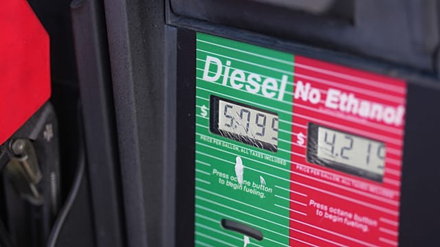 In Gabon's Capital, Filling Up With Diesel Has Become Daily Struggle