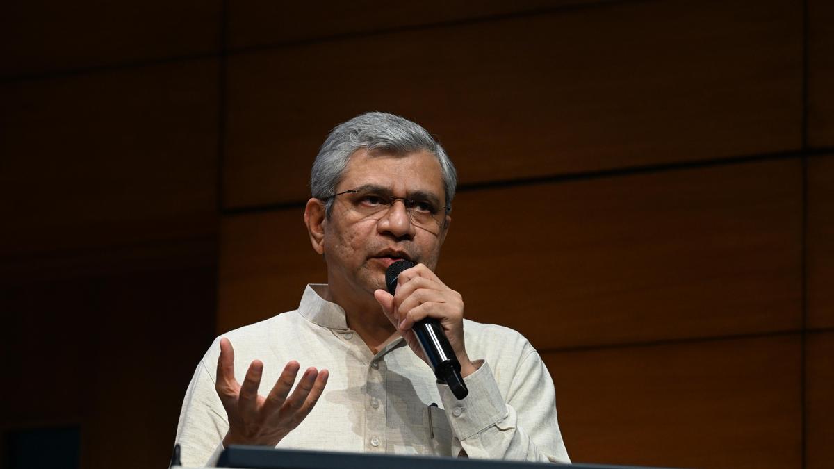 Cabinet Approves Proposal to Set Up Integrated Transport and Logistics Authority