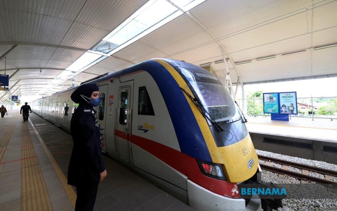 Over 5-hour wait: Massive KTMB signalling disruption hits northern train routes