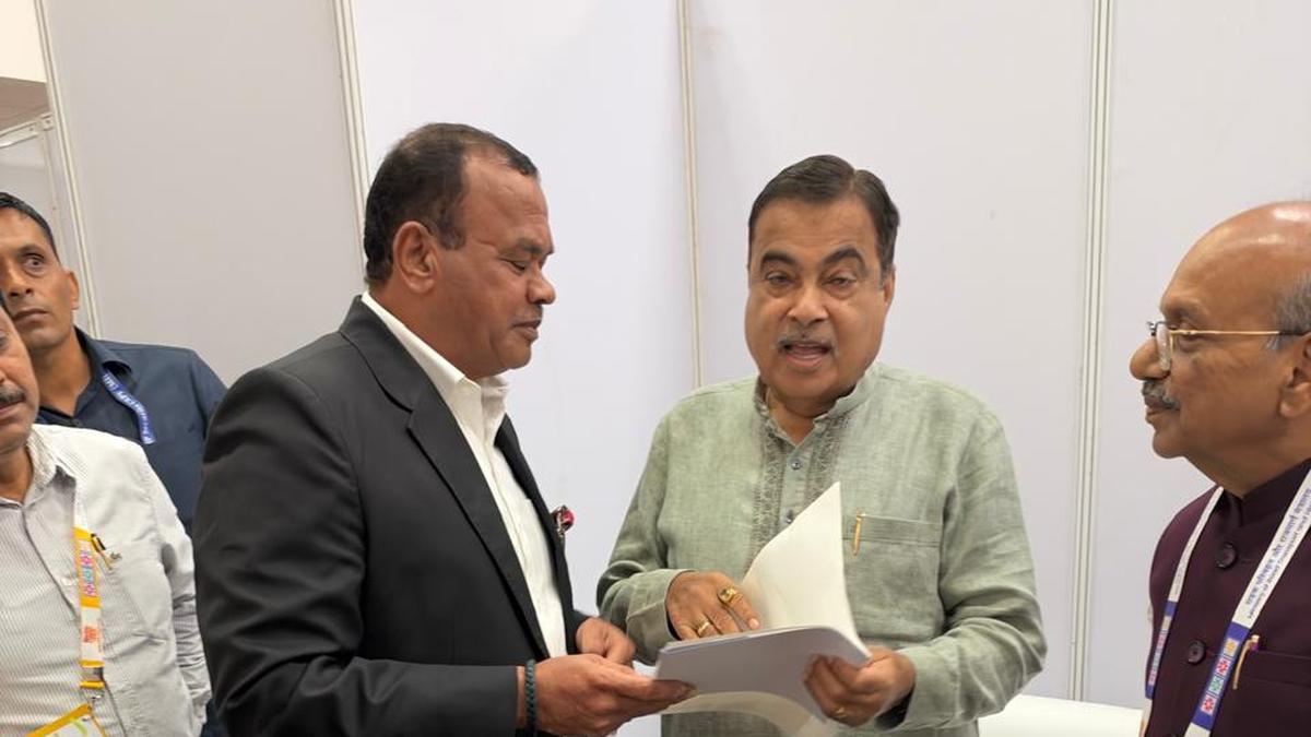 Telangana Minister Demands Immediate Action on 6-km L.B. Nagar-Hayatnagar Elevated Corridor and RRR Northern Section Approval