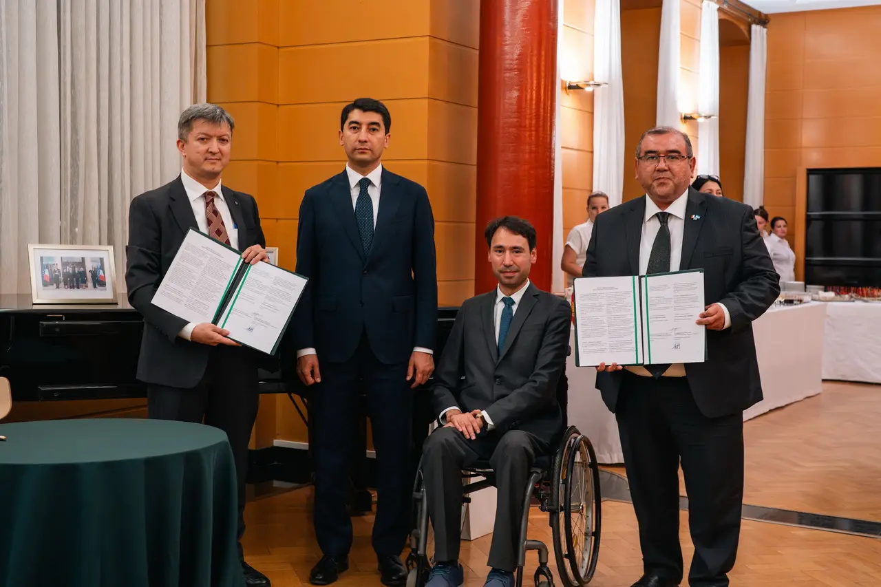 Uzbek-french University and Business Chamber Sign Memorandum