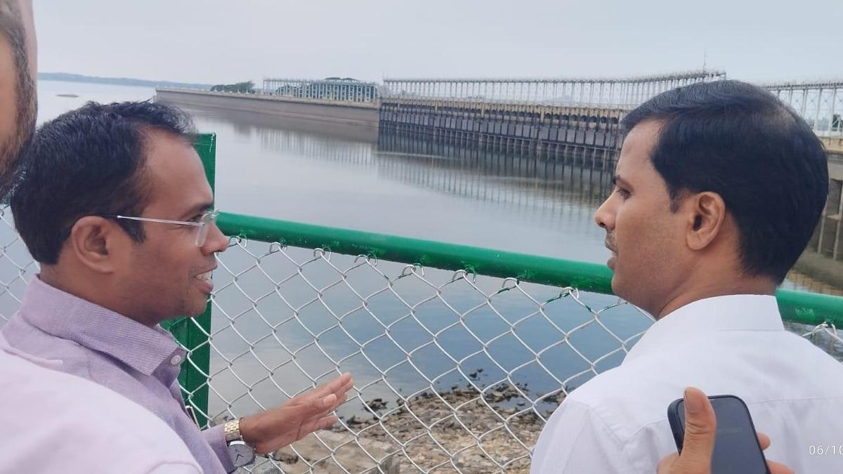 Central Drought Assessment Team Visits Krs, Gathers Information on Rainfall Deficit in Mandya