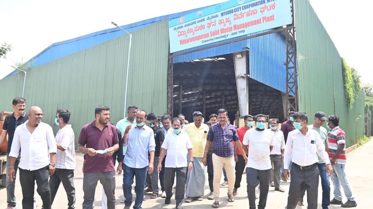 Former MLA Visits Waste Management Plant at Vidyaranyapuram Following Complaints of Stench
