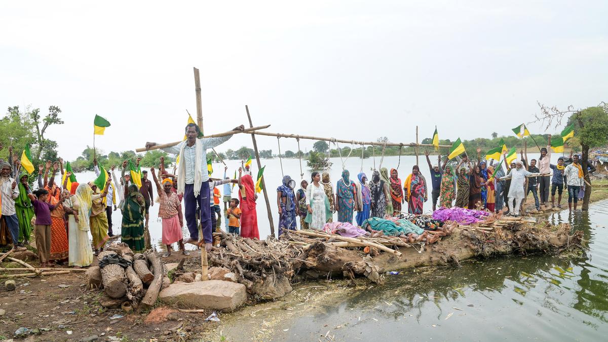 Bundelkhand's Jal Satyagraha Enters Second Month as Tribal Protesters Face 'Crushing Force'