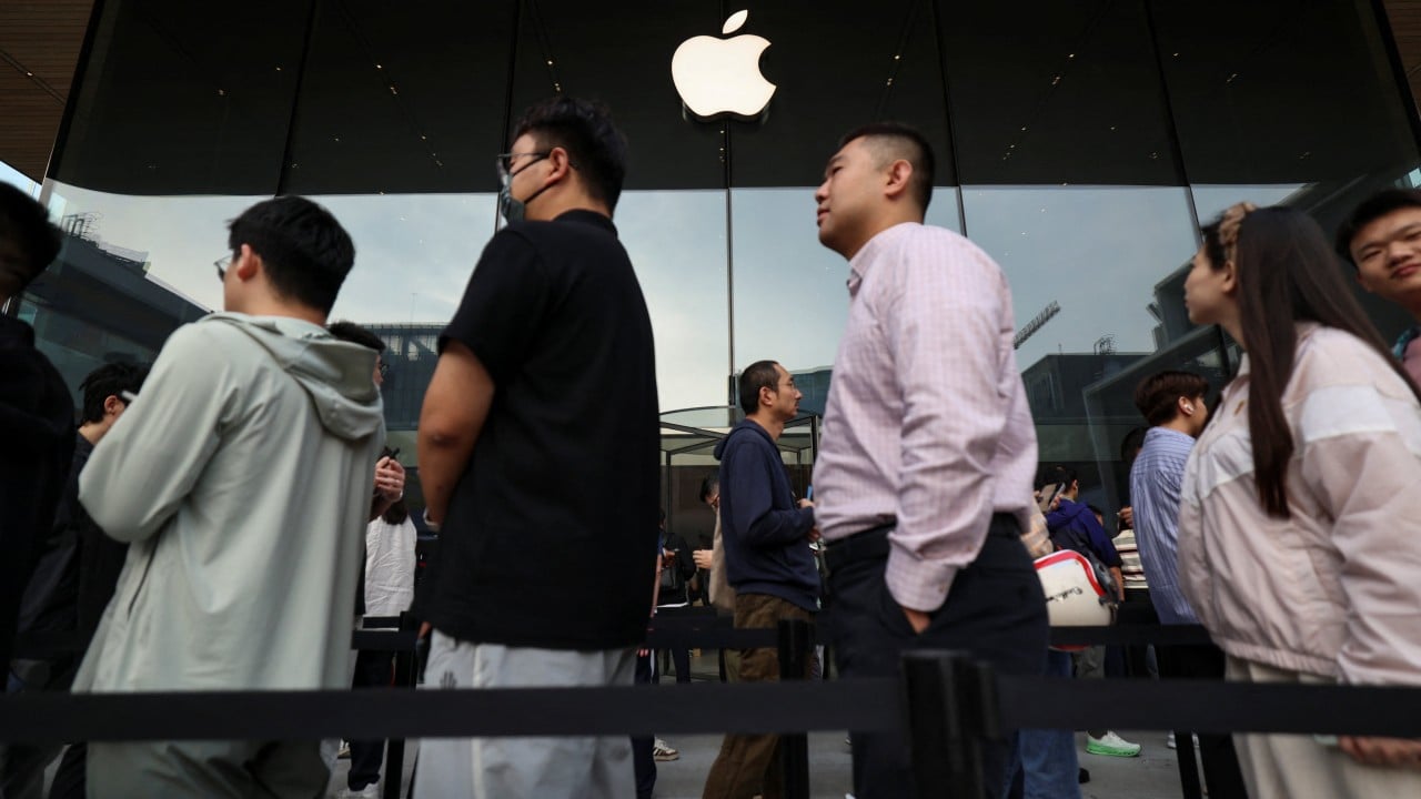 Strategic Tech Expansion: Apple leads China smartphone sales after launch of iPhone 18 Pro. Can the momentum last?