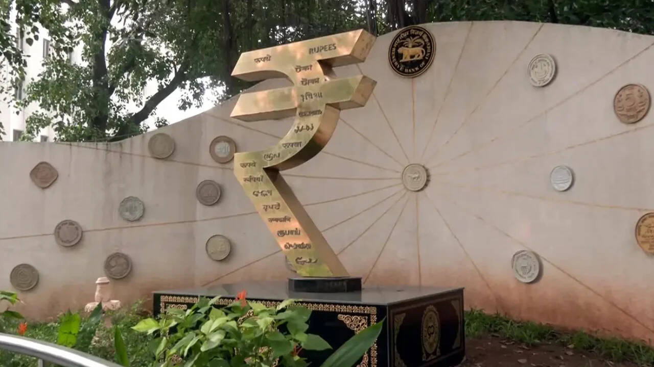 Rupee Relief, Higher Hedging Costs: What Rbi’s New Forex Rules Mean
