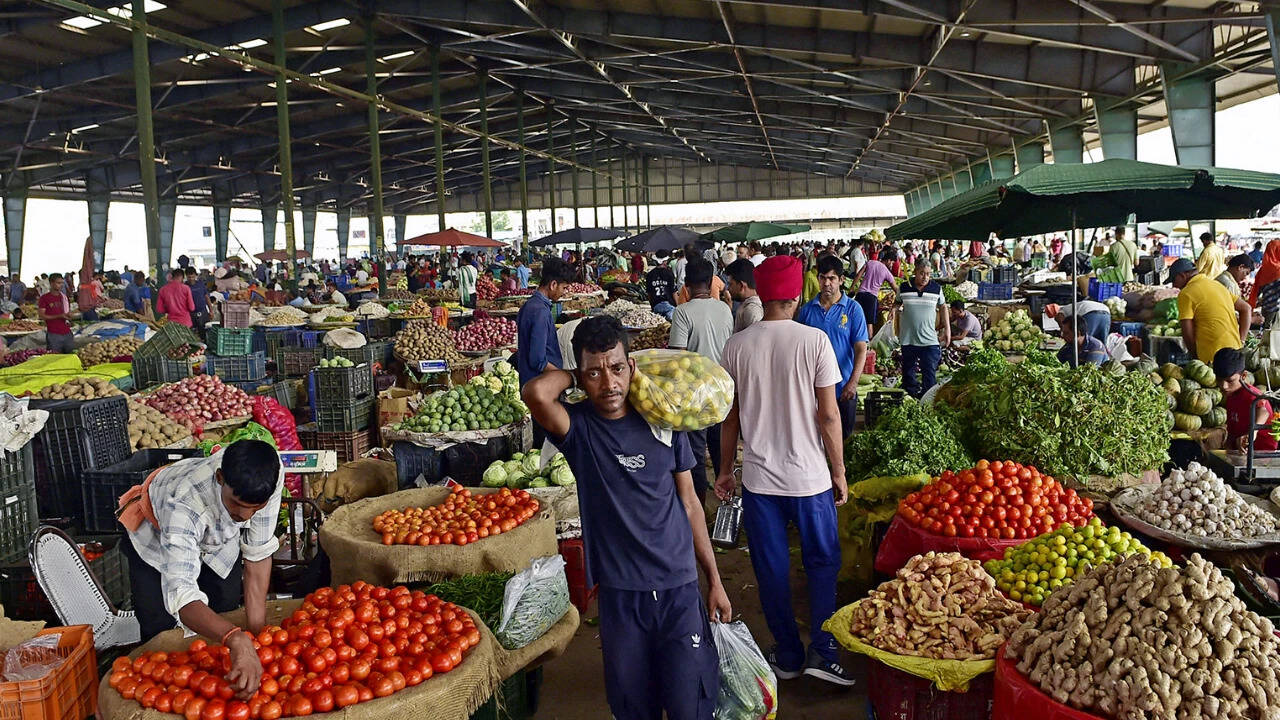 Retail Inflation at Almost 2-year High at 5.54%, Driven by Food Prices Surge