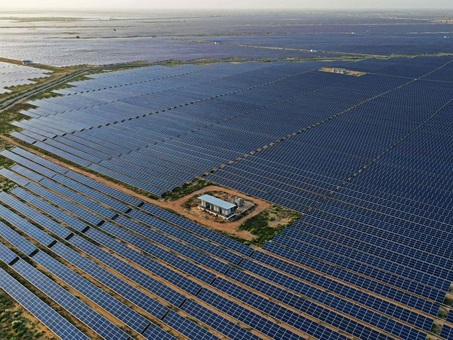 Why the US Is Falling Behind on Renewables As China ‘eats Our Lunch’: America Ceding Global Leadership — by Prioritising Fossil Fuels, Warns Lawmaker