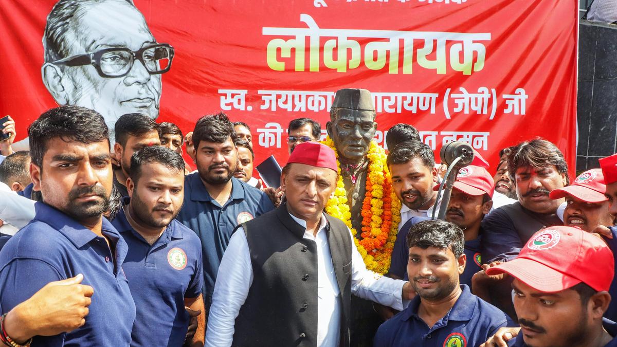 Akhilesh Yadav Challenges Yogi Adityanath: 'Get Your Own Ticket Confirmed First'