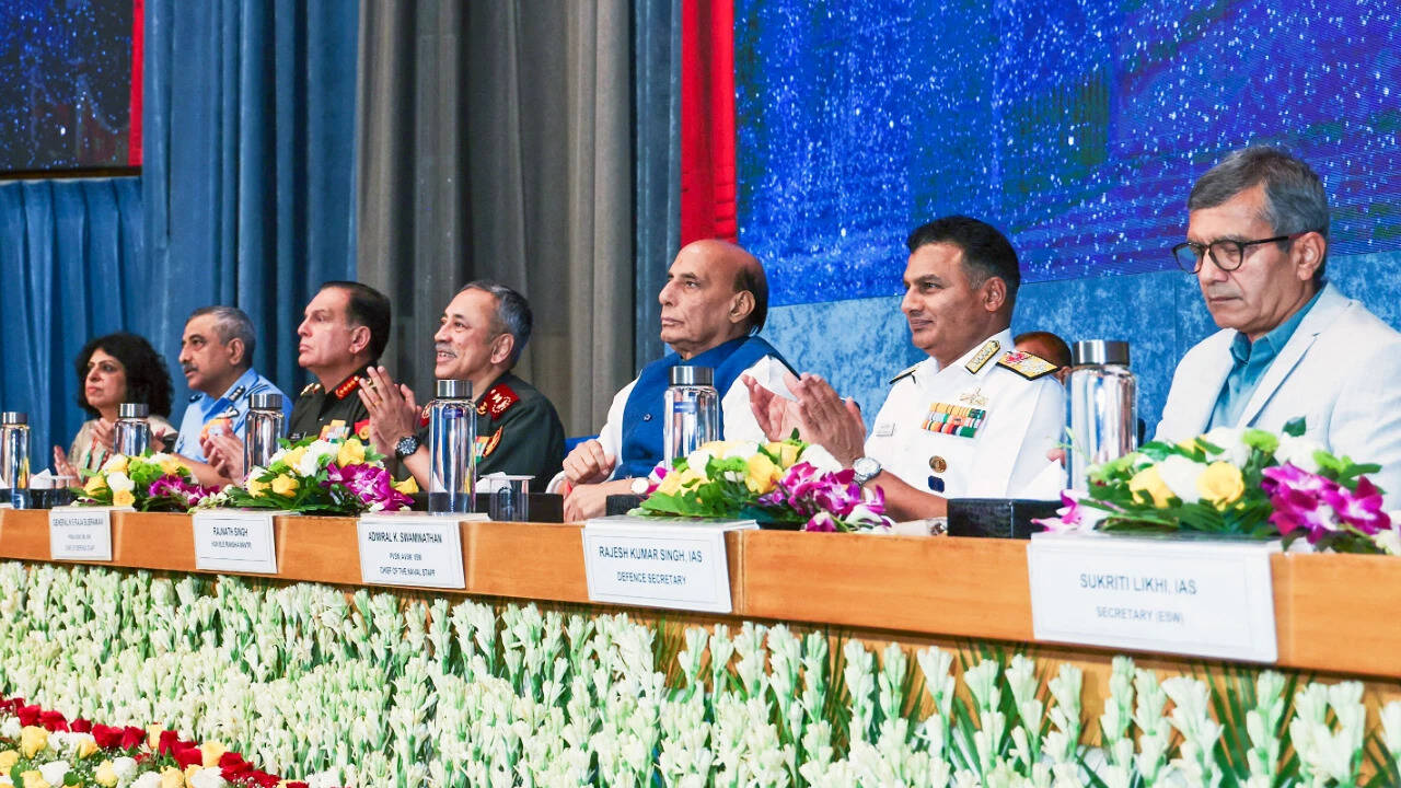 Global Perspective: Rajnath calls for financial integration of 3 services, stresses digitisation