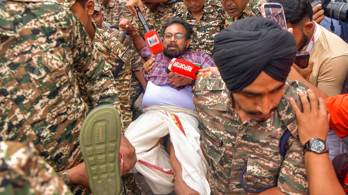 Kerala Rajya Sabha MP John Brittas Alleges Assault by CRPF Personnel, Claims Attempted Choking