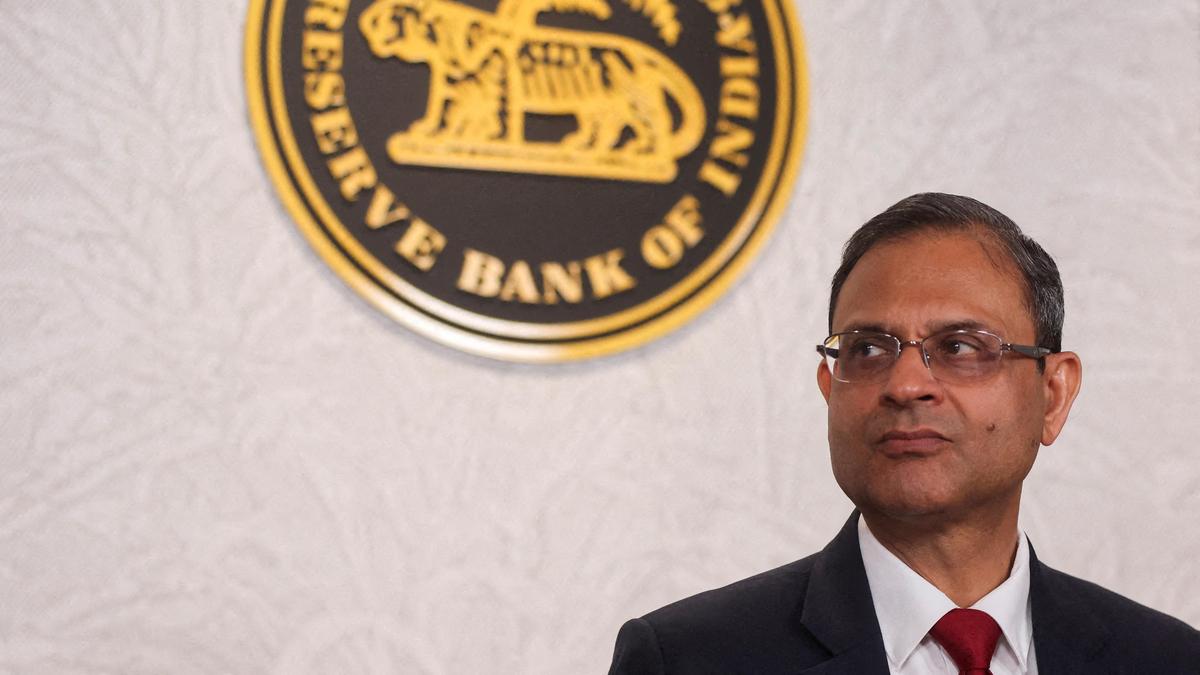 Crypto Markets in Focus: RBI remains cautious on crypto, backs underlying technology: Governor Malhotra Amid Shifting On-Chain Metrics