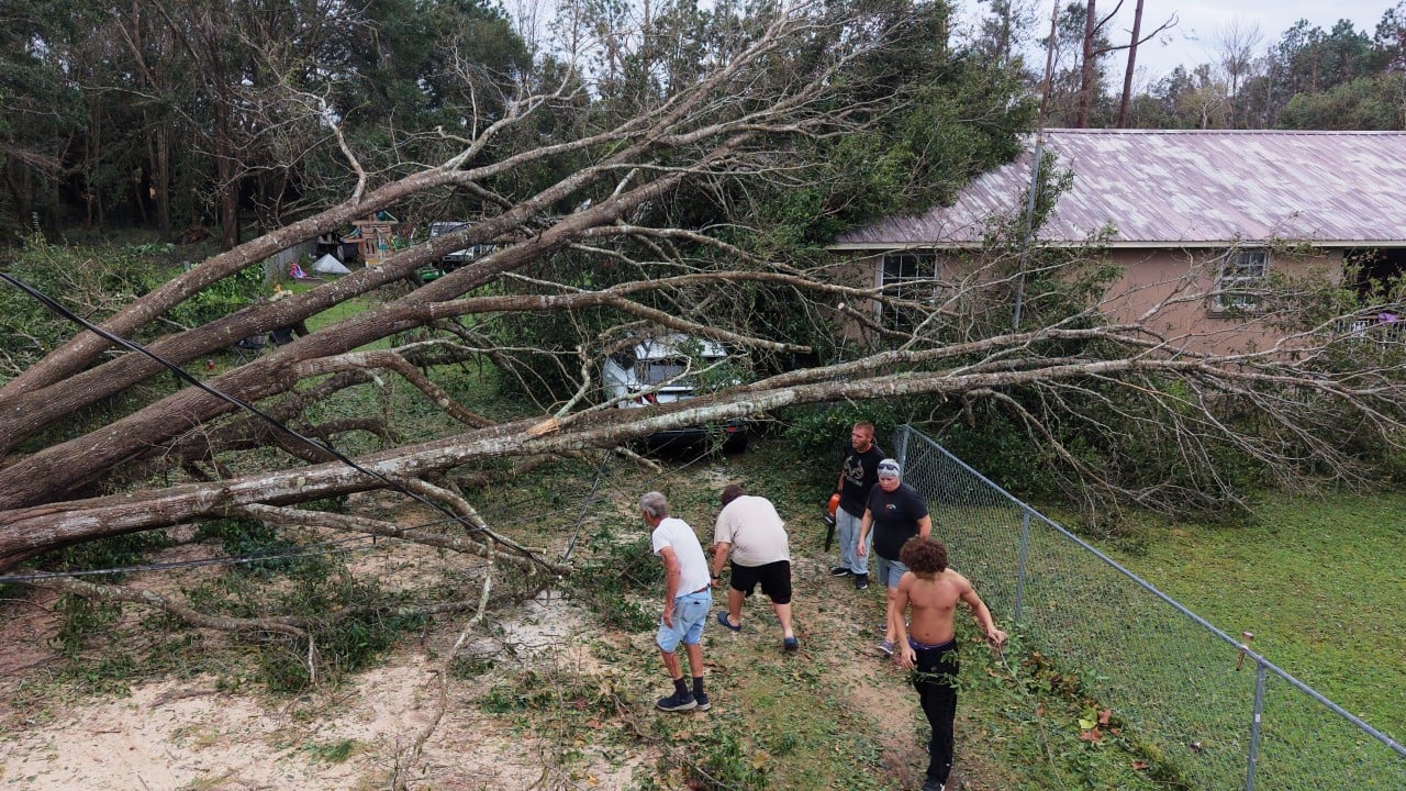Isaias Kills 4 in US, Leaves 670,000 Without Power as International Observers React