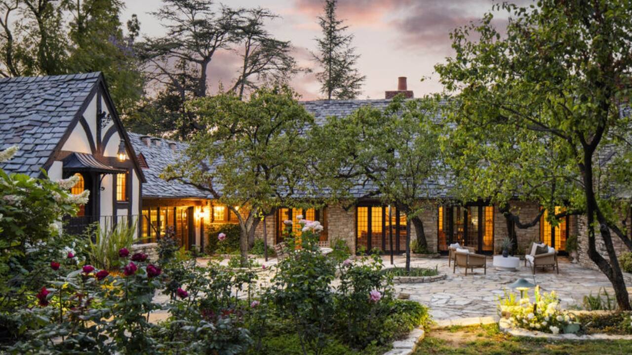 Gene Hackman’s Former LA Estate Sold for $1.71m; Now Asks $5.995m