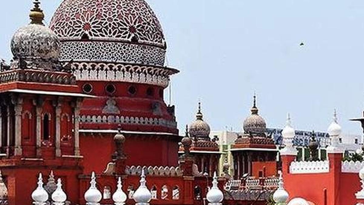 Madras HC Acquits Death Row Convict in POCSO Case, Upholds Murder Conviction with Life Sentence