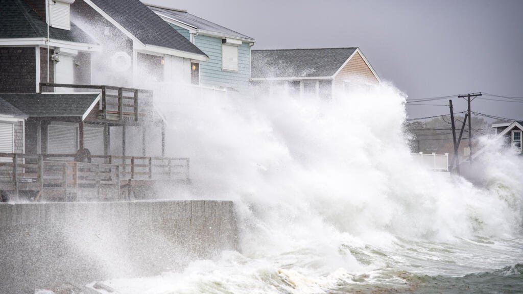 Unusually powerful storm pummels northeast US with heavy rain, high winds