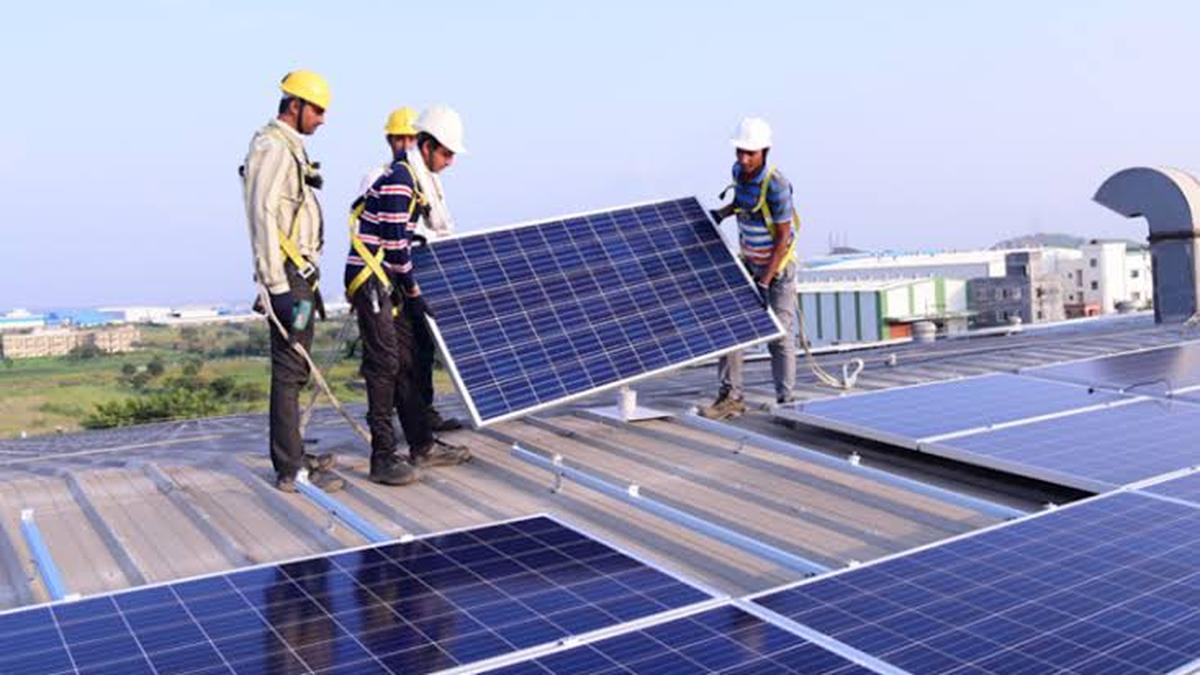 SPDCL Asks People to Go for Rooftop Solar Systems to Save on Energy Bills