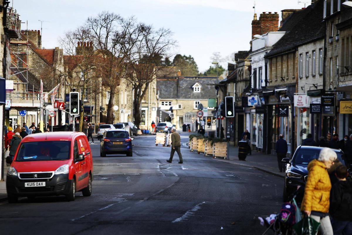 765 Homes Proposed for West Oxfordshire Town as Market Analysts Weigh Next Moves