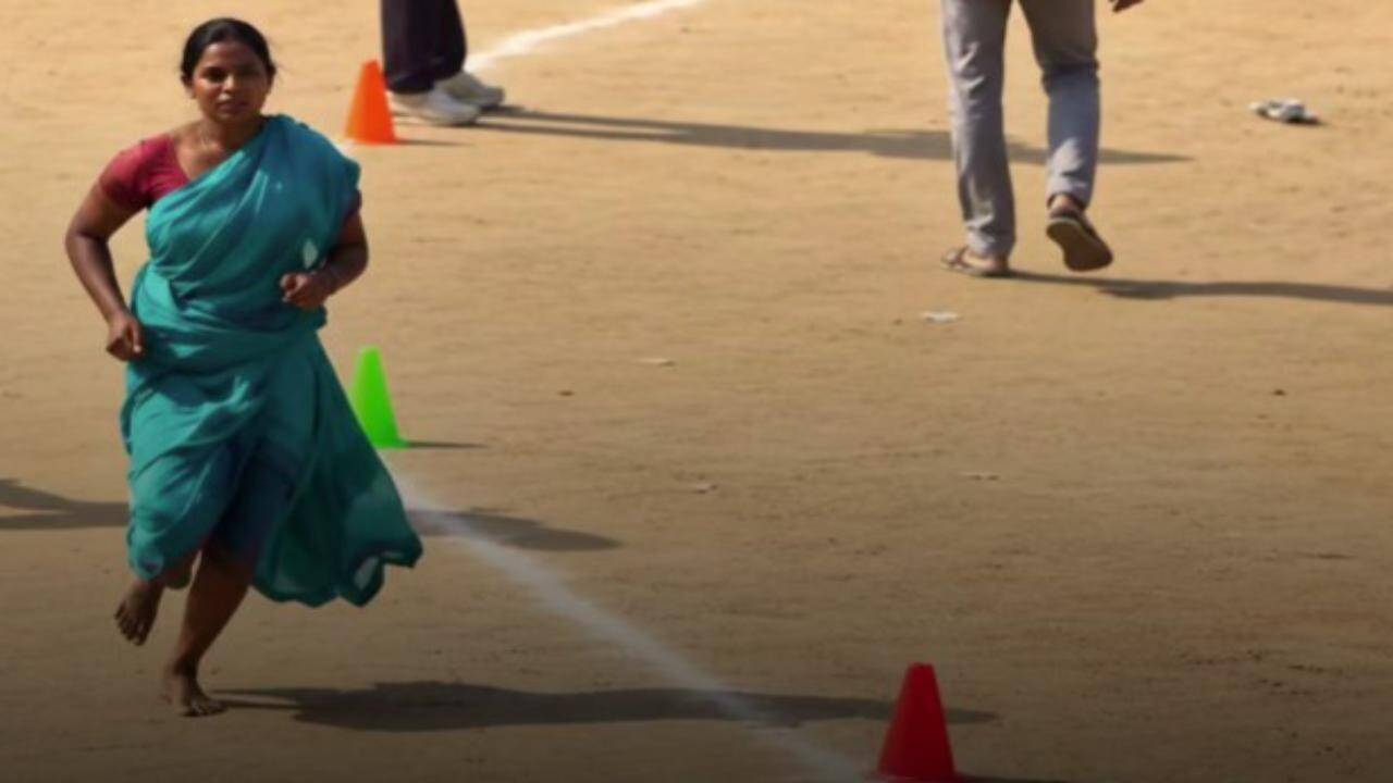 Meet Kavita Kumari, 27, WHO Ran 1,600 Metres Barefoot in Saree for Home Guard Dream