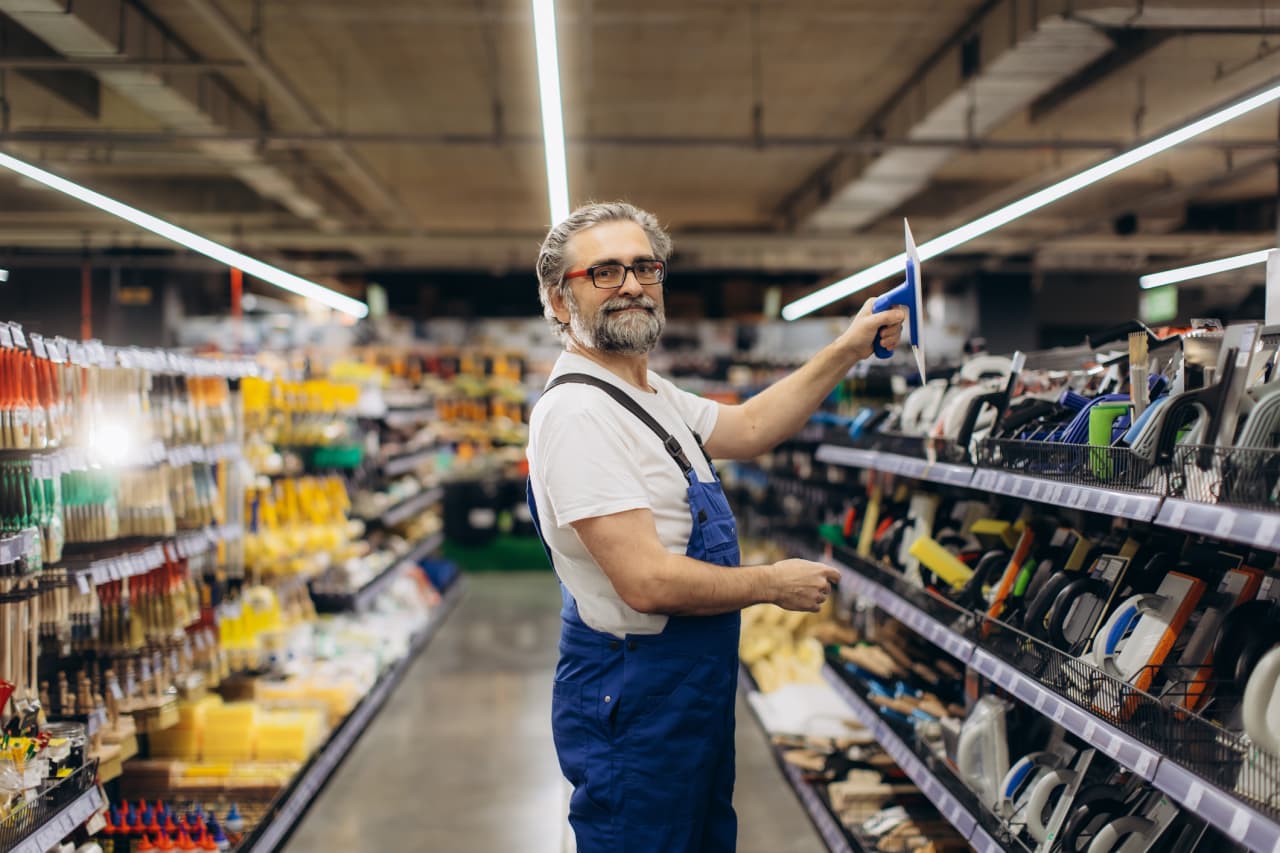Market Developments: I don’t want to die on the sales floor’: I’m 67 and earn $19.50 an hour at a big-box store. When can I finally retire?