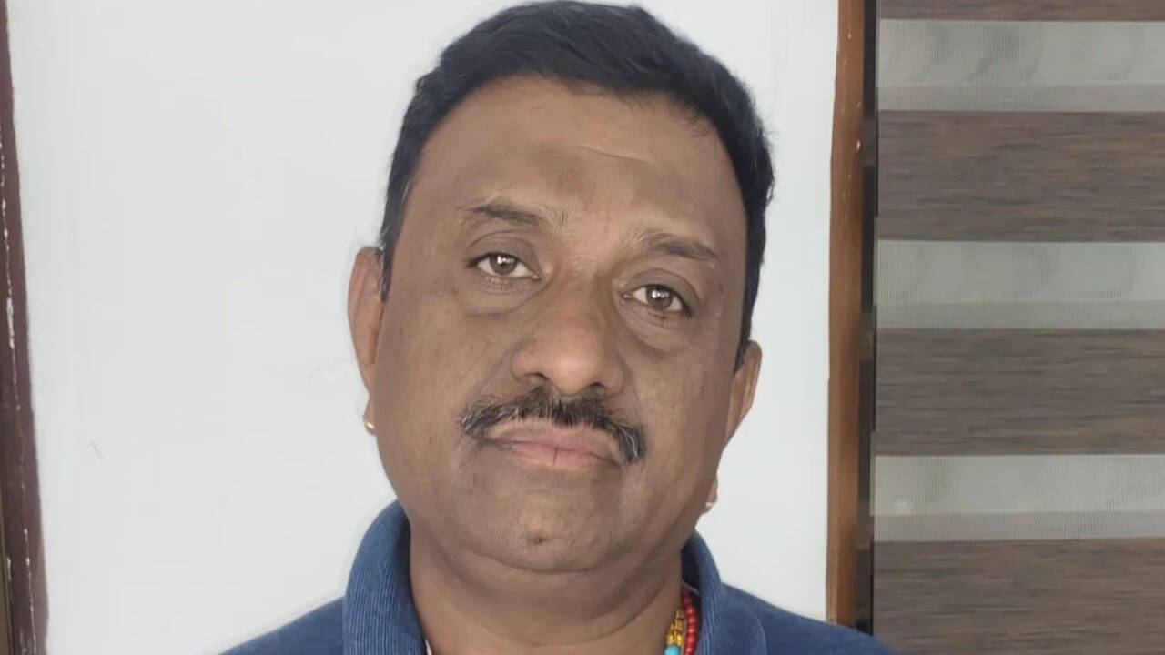 Karnataka DIG Frees Murder Convict Using Fake SC Papers, 'sexually Exploits' His Wife