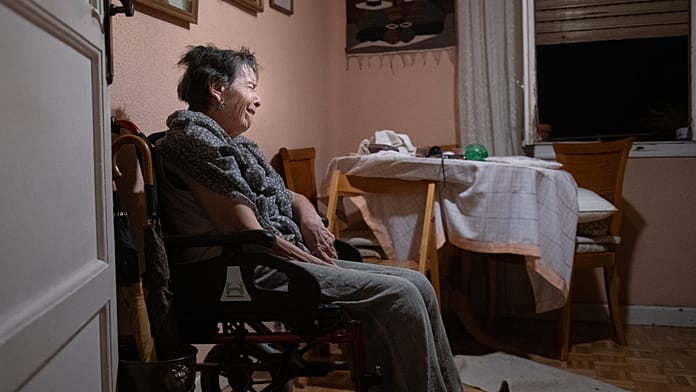 Maricarmen, Symbol of Spain's Housing Protests, Dies as International Observers React