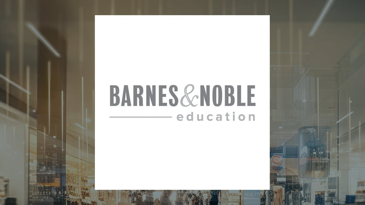 Barnes & Noble Education (NYSE:BNED) CAO Gary Luster Sells 2,267 Shares of Stock