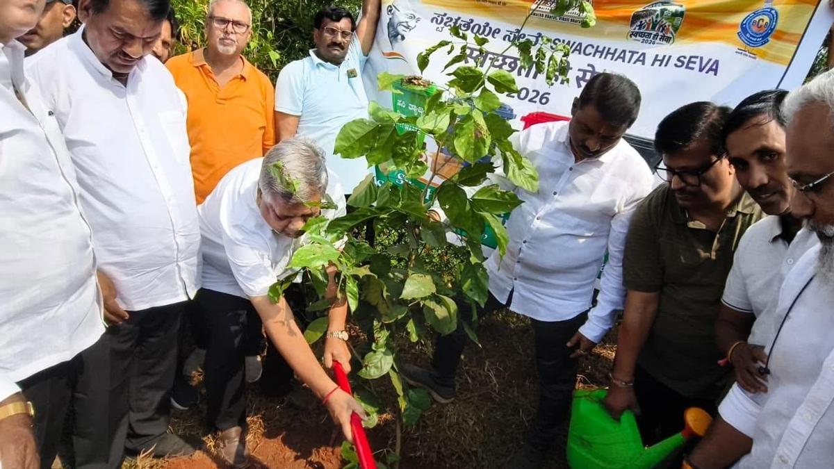 International Briefing: Belagavi MP Jagadish Shettar inaugurates cleanliness drive in Cantonment Board