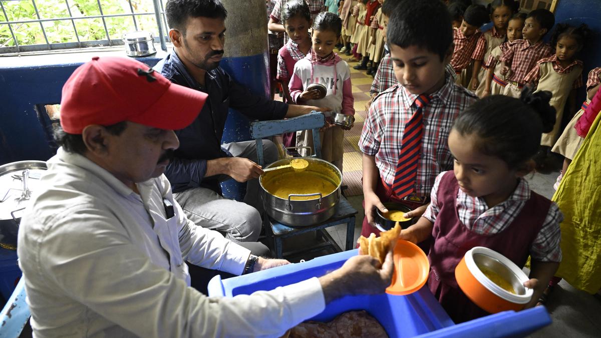 Breakfast Scheme Brings More Students to Schools in Telangana