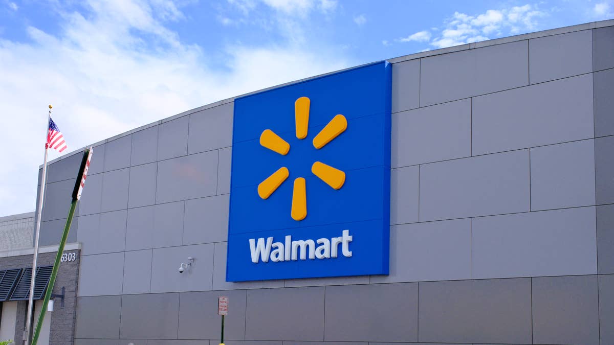 Walmart Slashes $300 Carote 40-Piece Cookware Set to Just $142—47% Off!