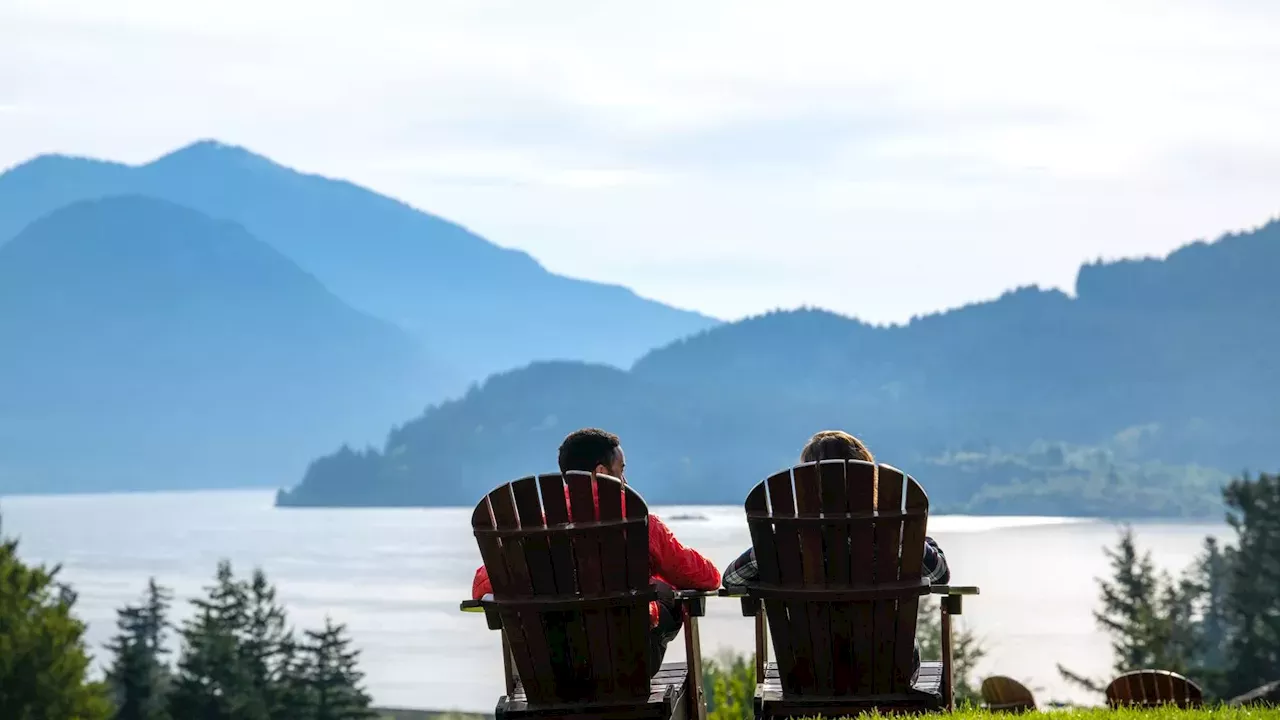 This Small Washington Town Has Luxury Tree Houses, Hot Springs, and a Scenic Hike Up an 848-foot Rock