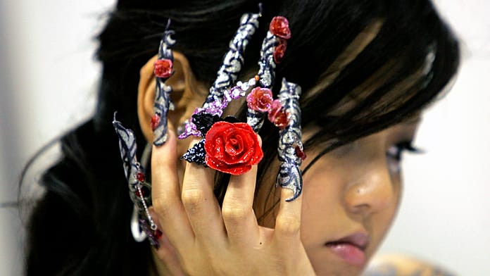 Fantasy Worlds Come to Life on Nails at London Nail Art Competition