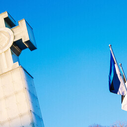Lights Not Out on Tallinn's War of Independence Victory Column, but Being Replaced