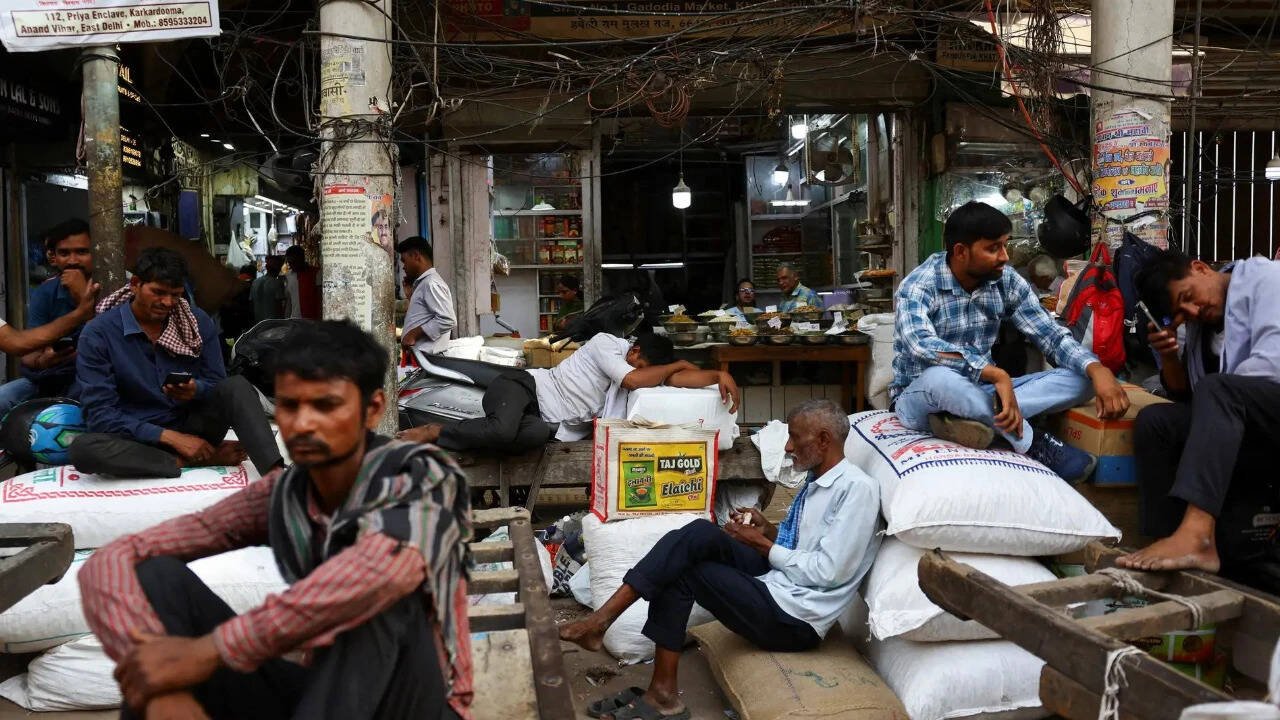 72% of migrants find better lives in south: Survey