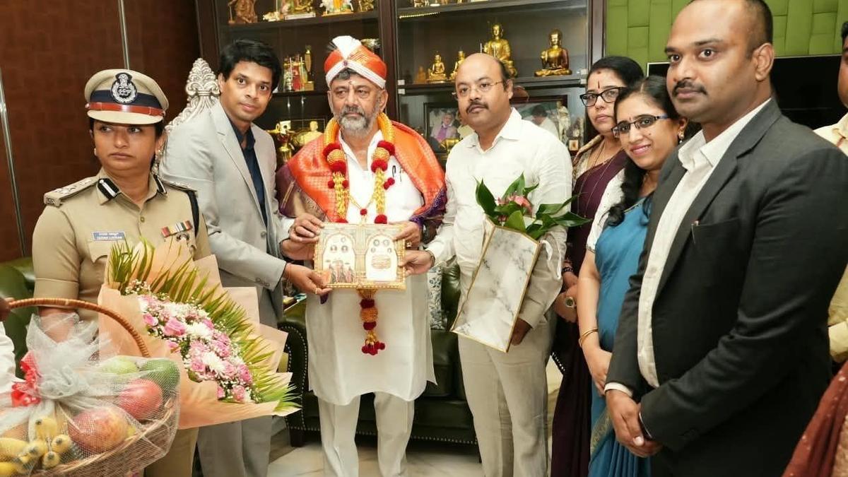 Developing Story: Yathindra invites CM, Governor and DyCM for Mysuru Dasara