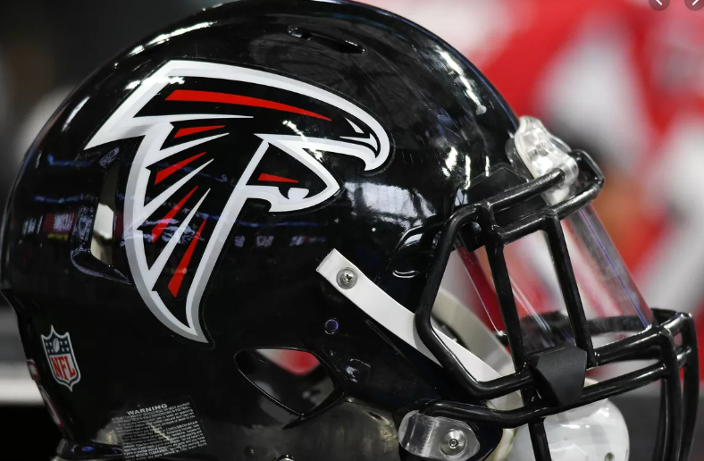 Corporate Strategy: Falcons sign Gervon Dexter to four-year extension