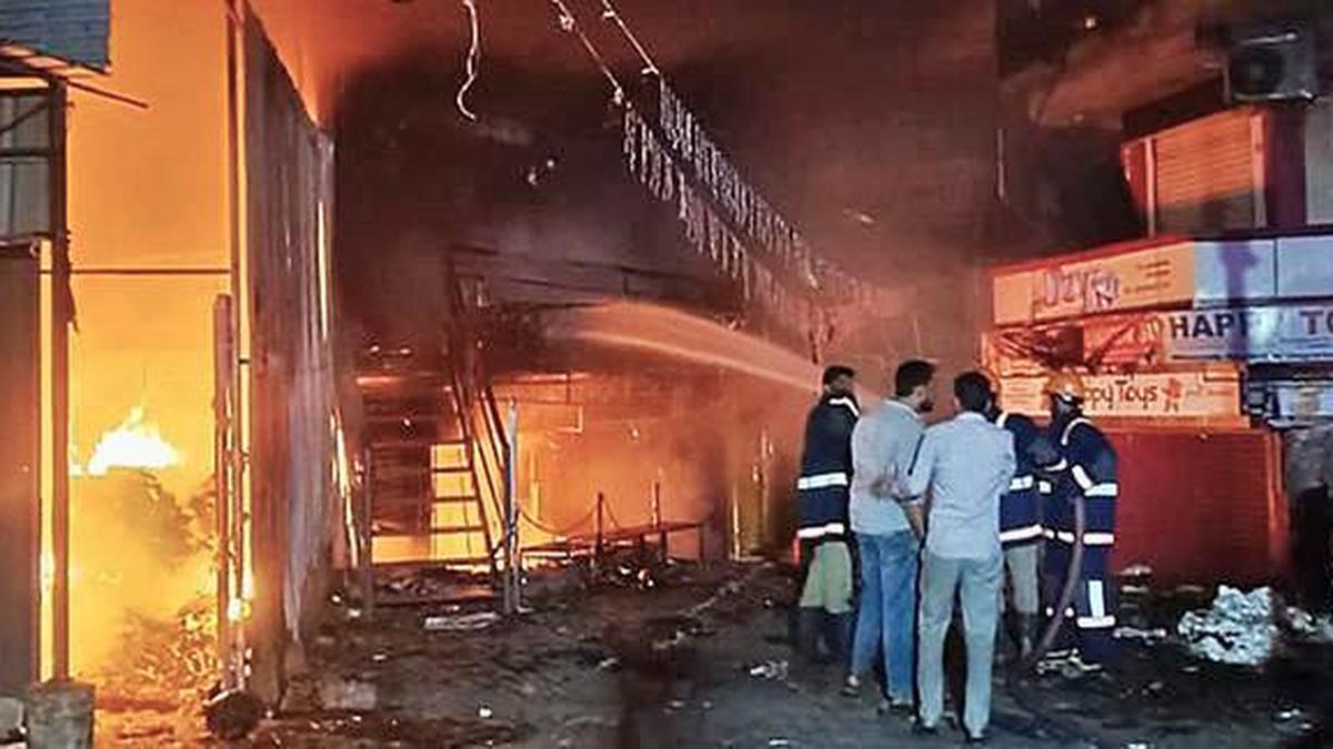 Broadway Fire Safety Crisis: Hydrant Plan Stalled as Kerala Water Authority Cites 'Practical Difficulties'