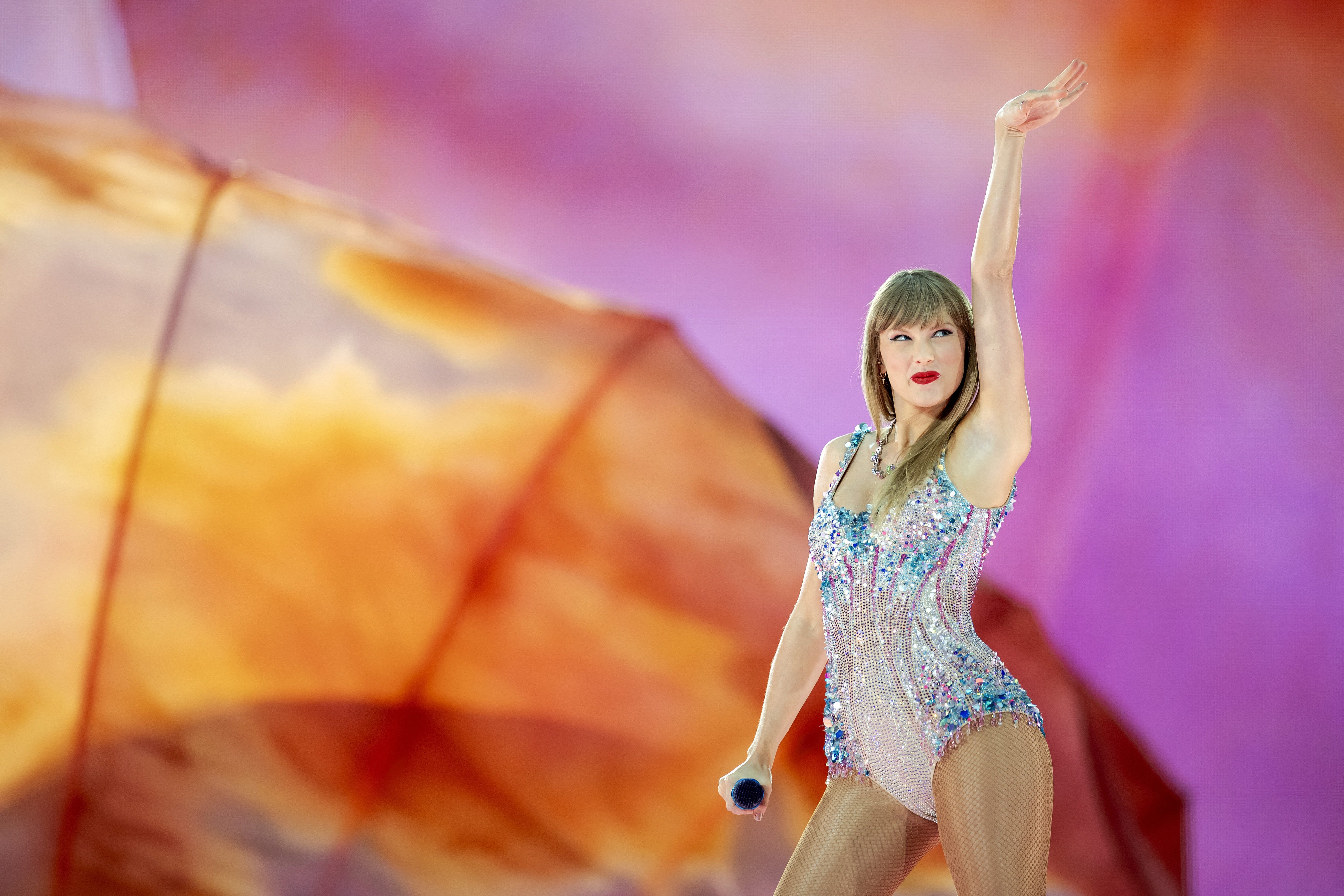 Taylor Swift Halloween Costume Ideas: 18 Looks for Every Era