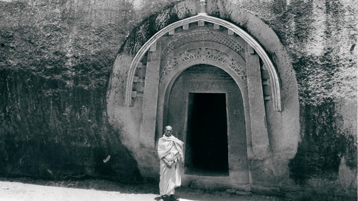 Patna HC Slams Bihar Govt Over Neglect of Ancient Barabar Caves
