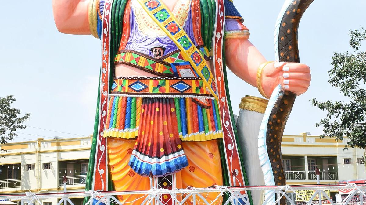Mysuru Police Clamp Down on Mahisha Dasara: Section 144 Imposed Around Mahishasura Statue