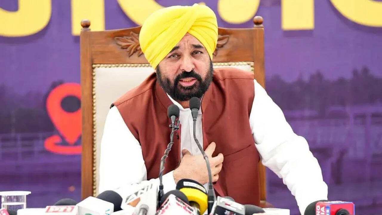 Cash-for Transfers' WA Chats Part of CBI Dossier on Mann OSD