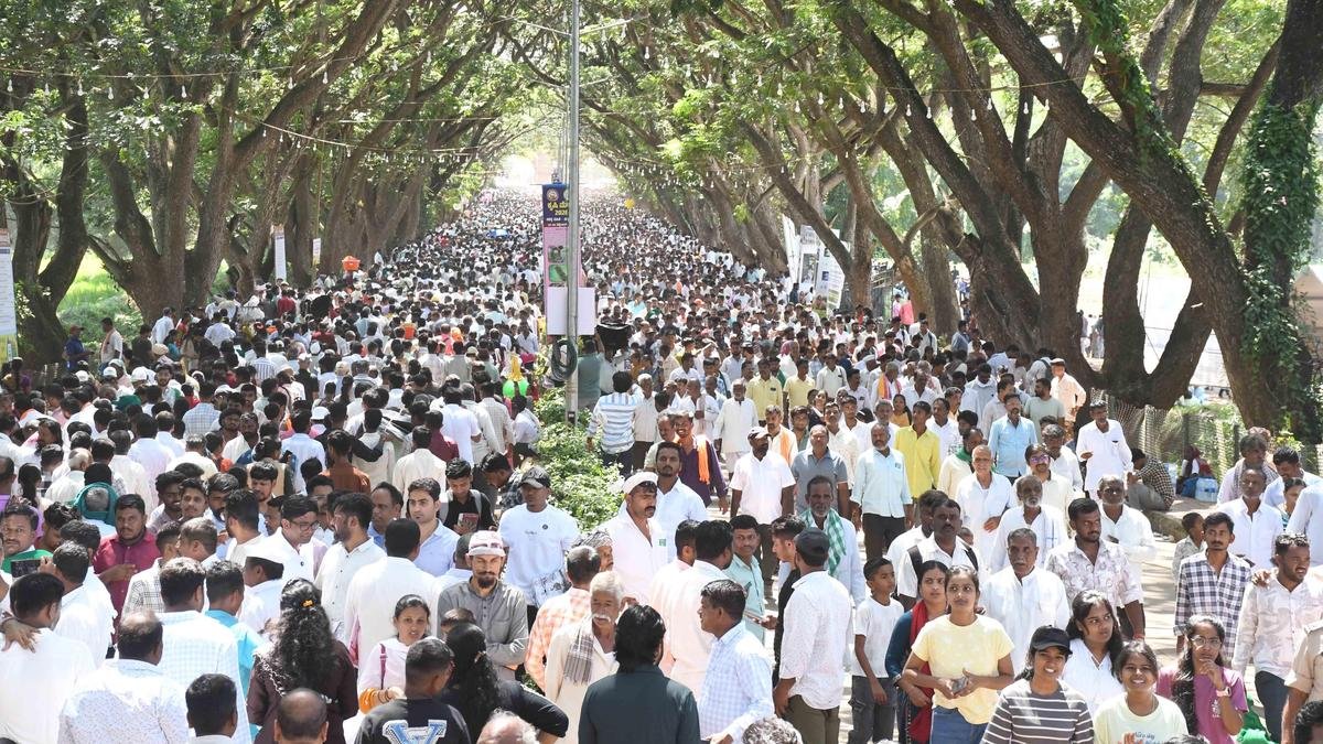 UAS-D Krishi Mela concludes with record footfall of 25.66 lakh; 1,184.5 quintals of seeds sold