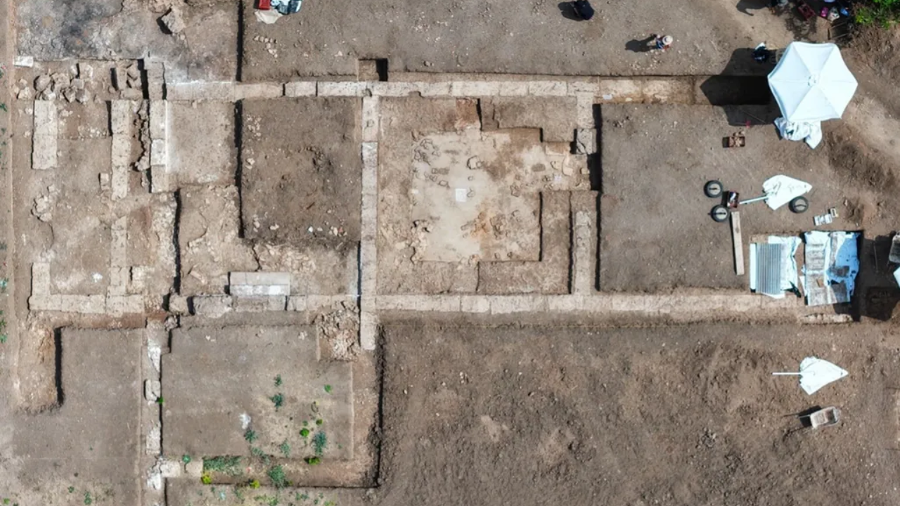 2,400-year-old school where Aristotle taught Alexander unearthed in Greece