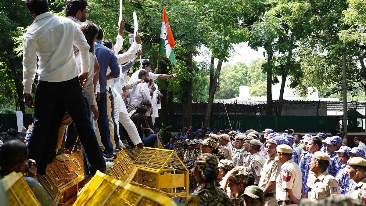 Press Club condemns detention of journalists covering protests against CEC Gyanesh Kumar
