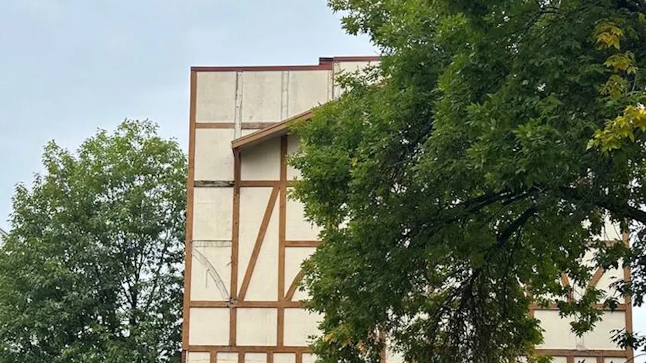 Police investigating for hazing after men covered in food found in Wisconsin fraternity