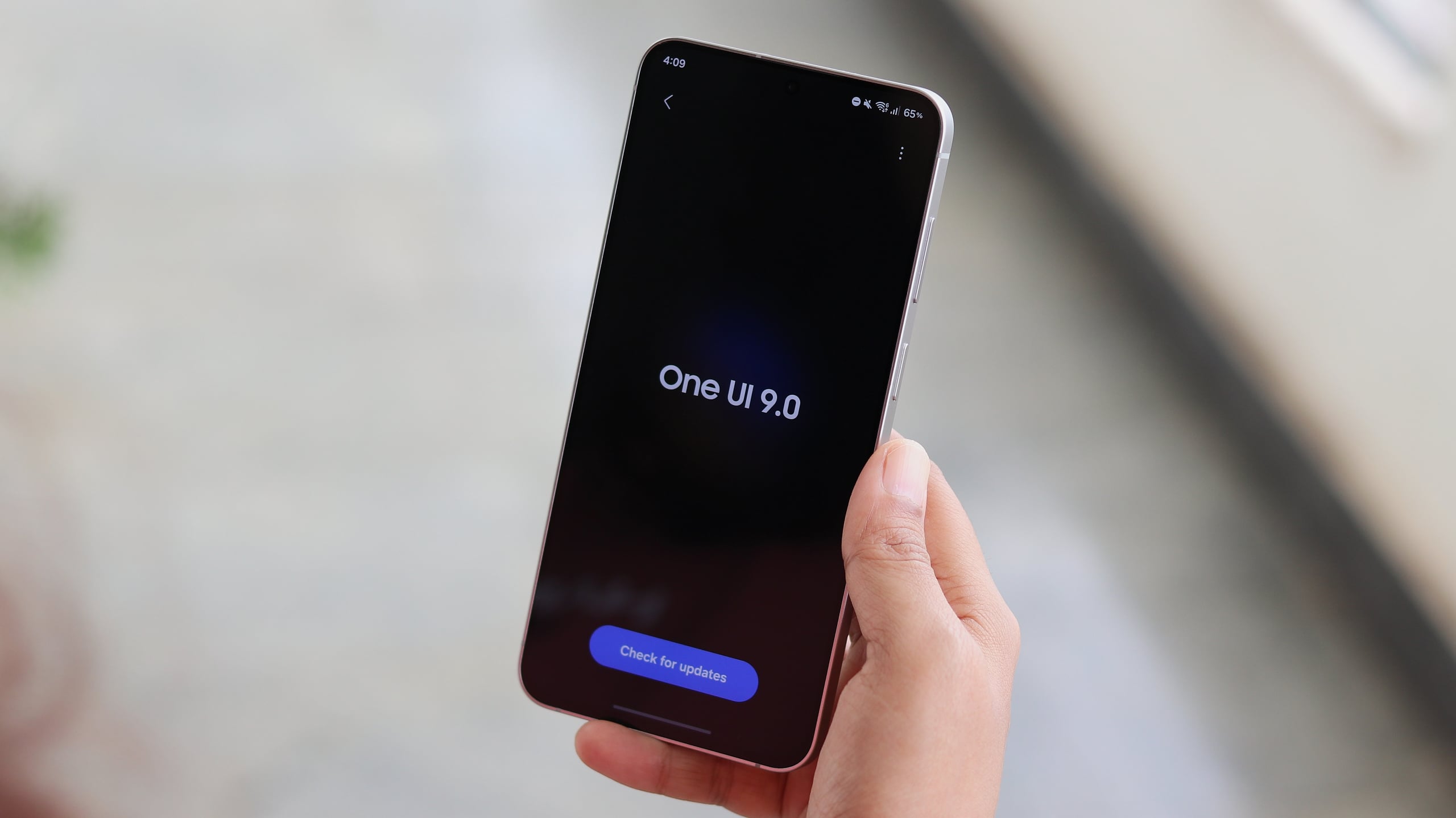 Samsung Galaxy S26 Series Gets One UI 9: Android 17 and Galaxy AI Upgrades Arrive