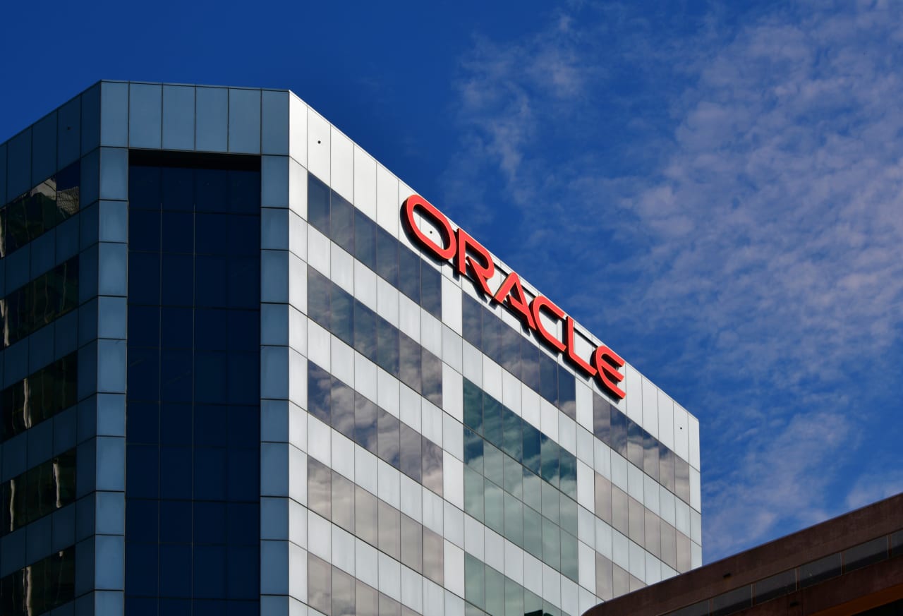 Corporate Strategy: Oracle has reportedly signed a $7 billion deal with Tencent. It could provide relief for the troubled stock.