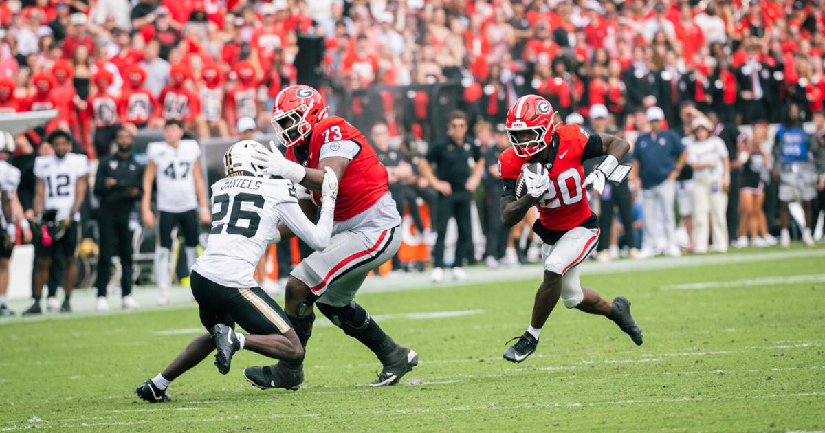 Corporate Strategy: Phillips helps banged up Georgia offense not skip a beat in win over Vanderbilt